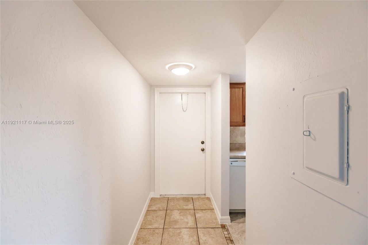 2680 Park Windsor Drive, Unit 510, Fort Myers, FL 33901 Photo