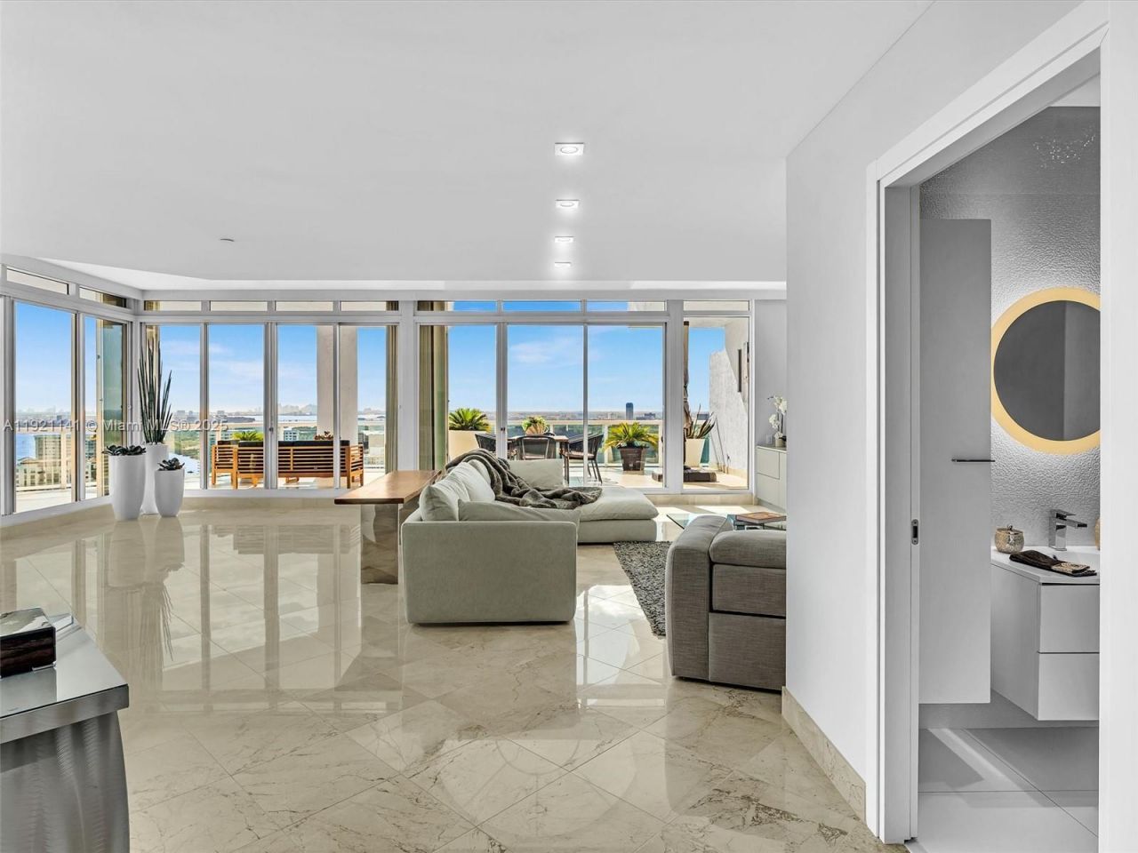 16500 Collins Ave, Unit PH54, Sunny Isles Beach, FL 33160 Photo