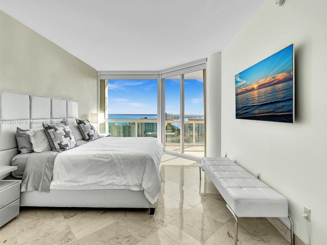 16500 Collins Ave, Unit PH54, Sunny Isles Beach, FL 33160 Photo