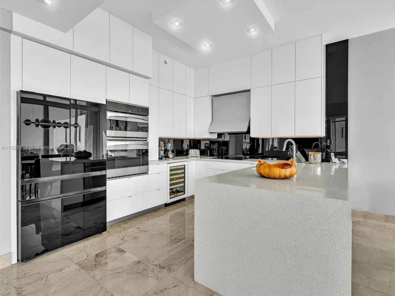 16500 Collins Ave, Unit PH54, Sunny Isles Beach, FL 33160 Photo