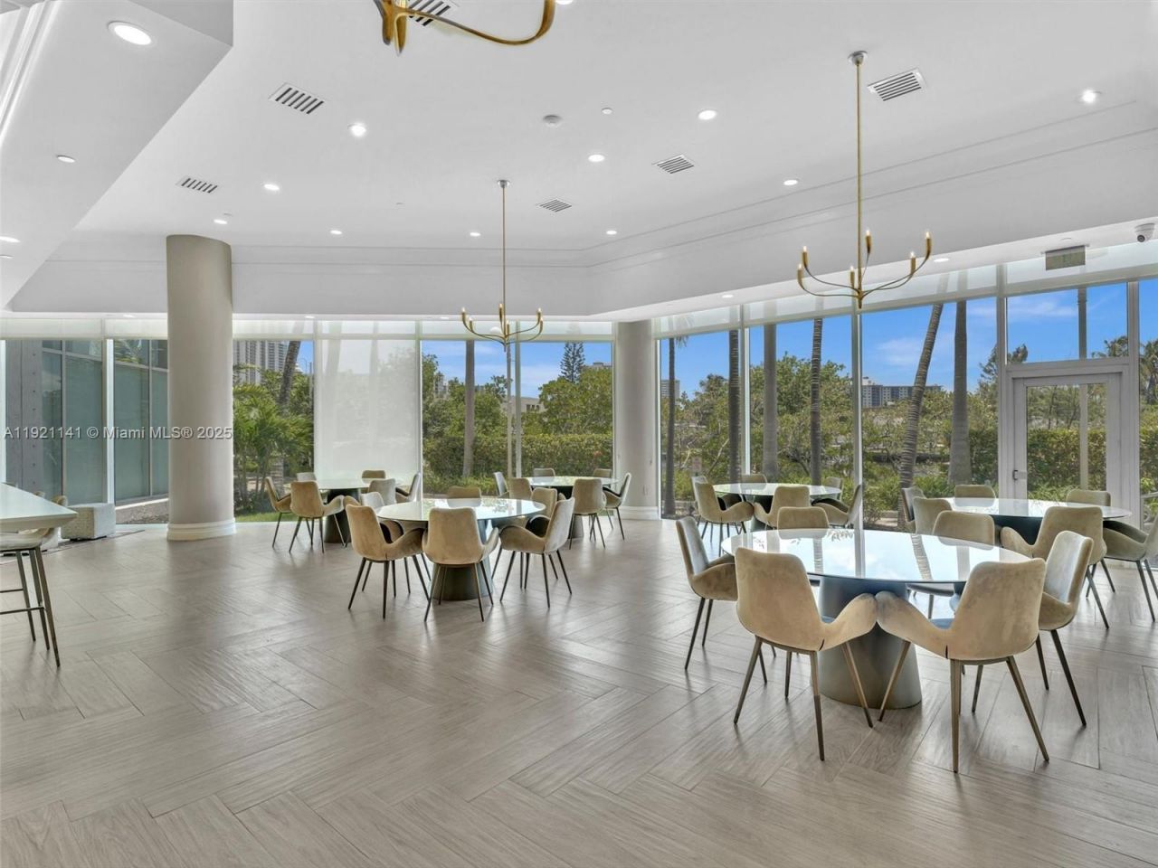 16500 Collins Ave, Unit PH54, Sunny Isles Beach, FL 33160 Photo