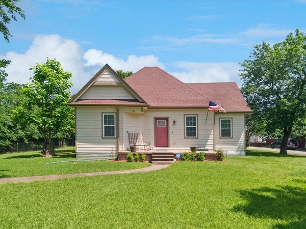 1102 W 12th Street, Bonham, TX 75418