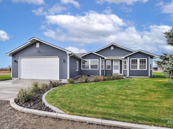 4675 SW Lark Dr, Mountain Home, ID 83647