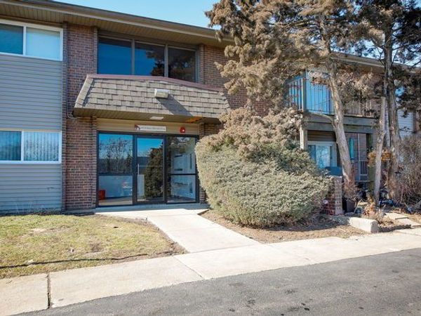 4418 Beau Monde Drive, Unit 201, Lisle, IL 60532