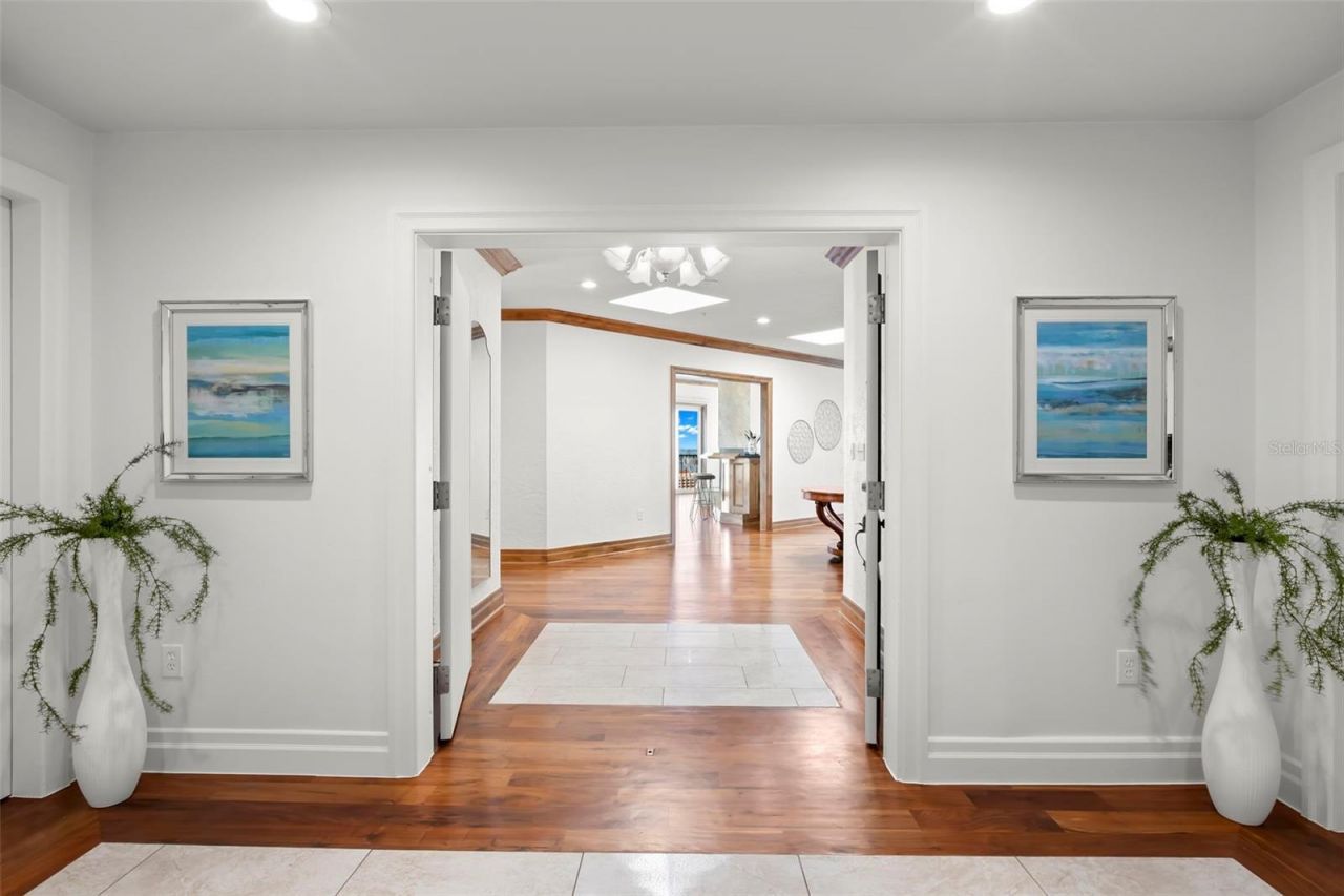 288 Beach Drive Ne, Unit PH-2A, Saint Petersburg, FL 33701 Photo