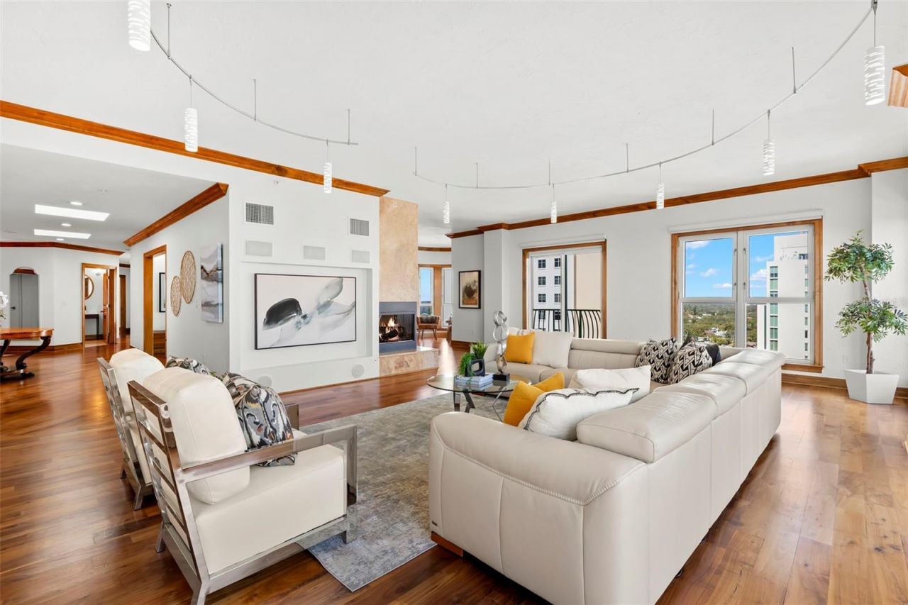 288 Beach Drive Ne, Unit PH-2A, Saint Petersburg, FL 33701 Photo