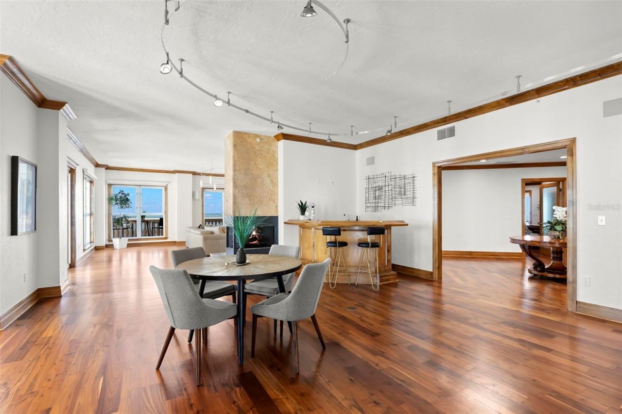 288 Beach Drive Ne, Unit PH-2A, Saint Petersburg, FL 33701 Photo