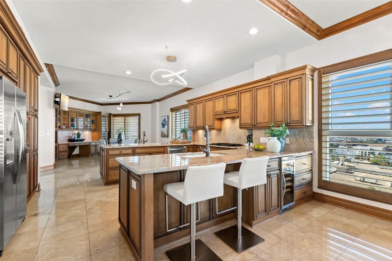 288 Beach Drive Ne, Unit PH-2A, Saint Petersburg, FL 33701 Photo