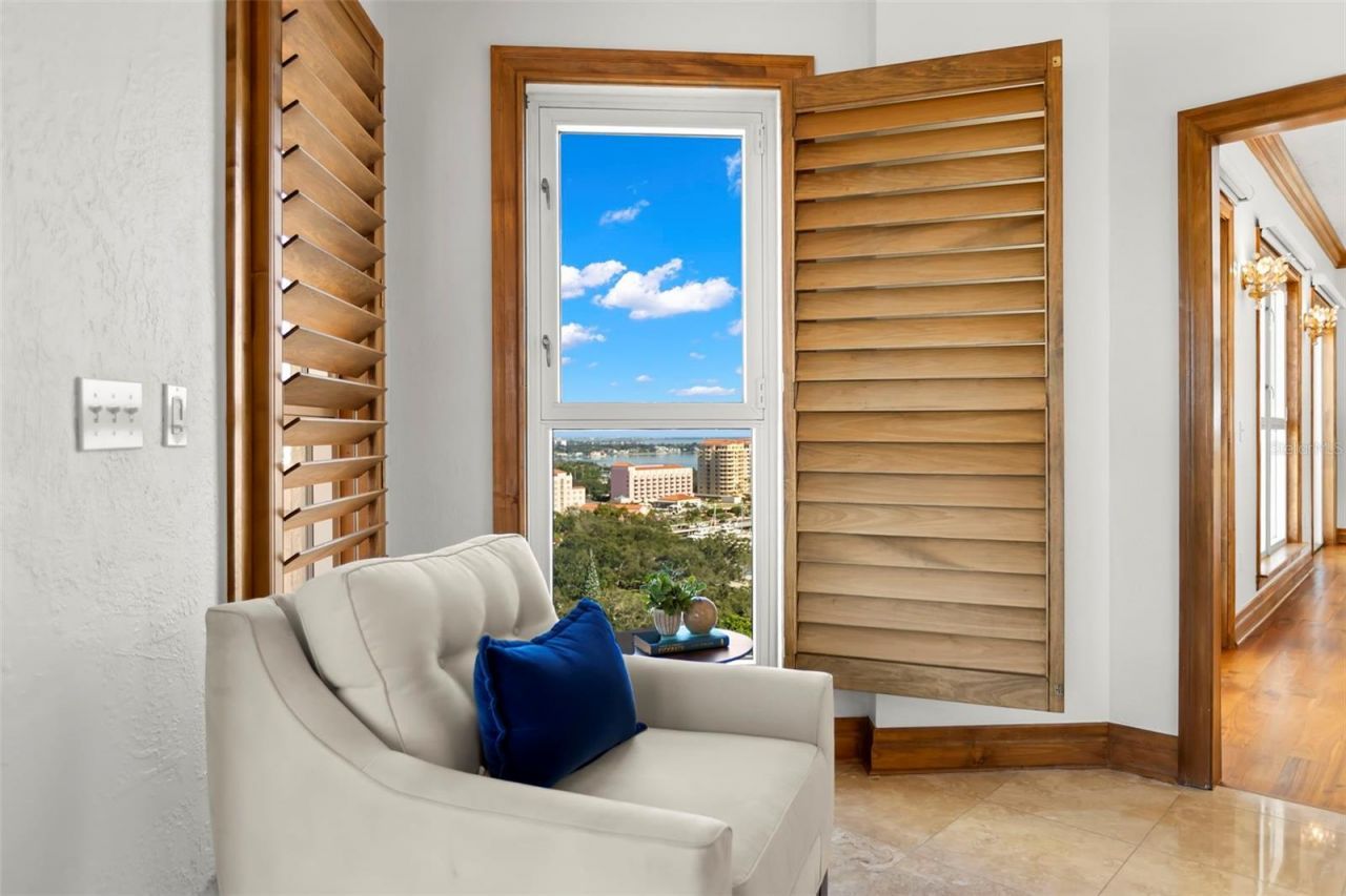 288 Beach Drive Ne, Unit PH-2A, Saint Petersburg, FL 33701 Photo