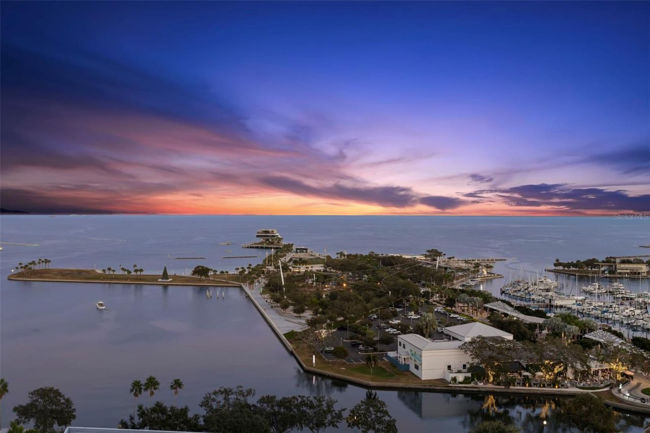 288 Beach Drive Ne, Unit PH-2A, Saint Petersburg, FL 33701 Photo