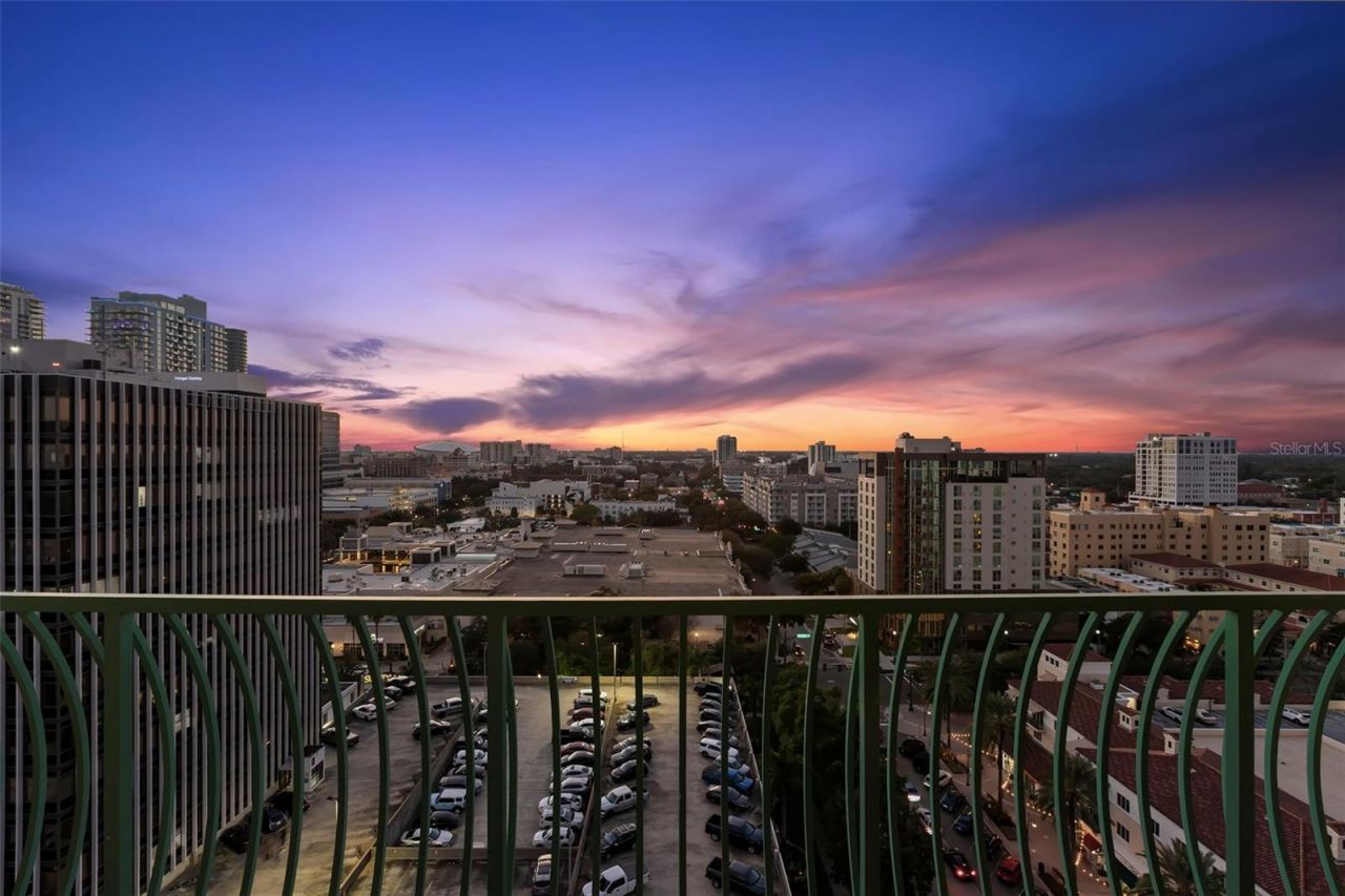 288 Beach Drive Ne, Unit PH-2A, Saint Petersburg, FL 33701 Photo