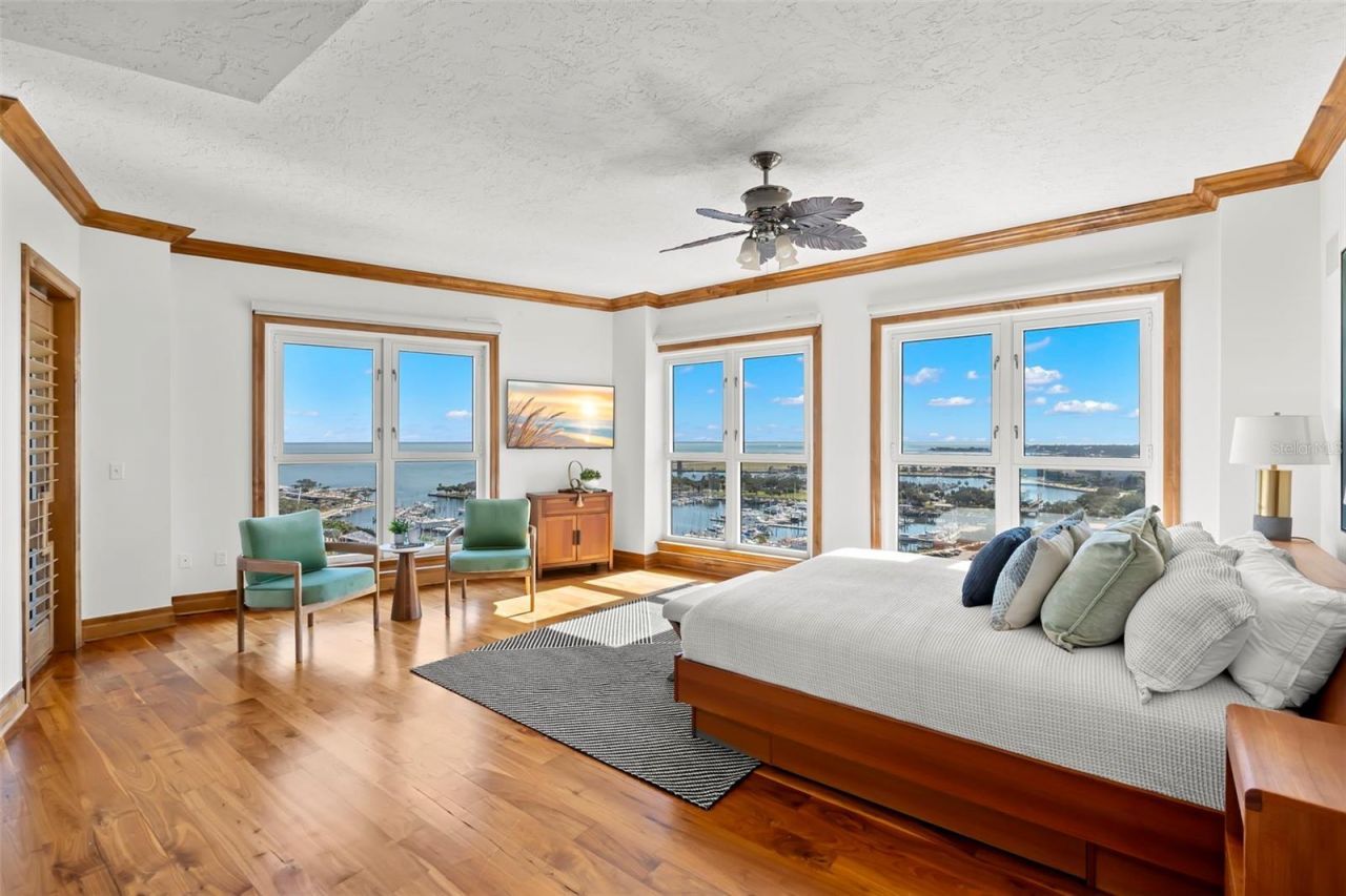 288 Beach Drive Ne, Unit PH-2A, Saint Petersburg, FL 33701 Photo