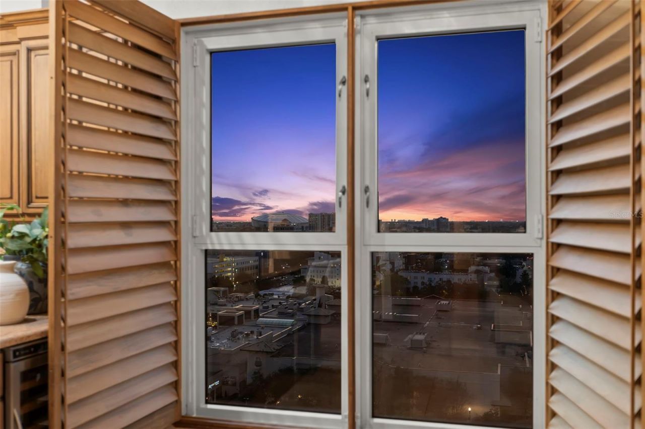 288 Beach Drive Ne, Unit PH-2A, Saint Petersburg, FL 33701 Photo