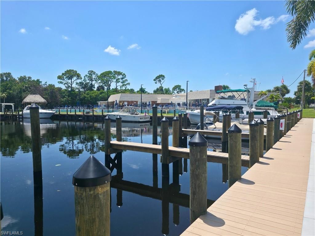 5508 Colonial Rd, North Fort Myers, FL 33917 Photo
