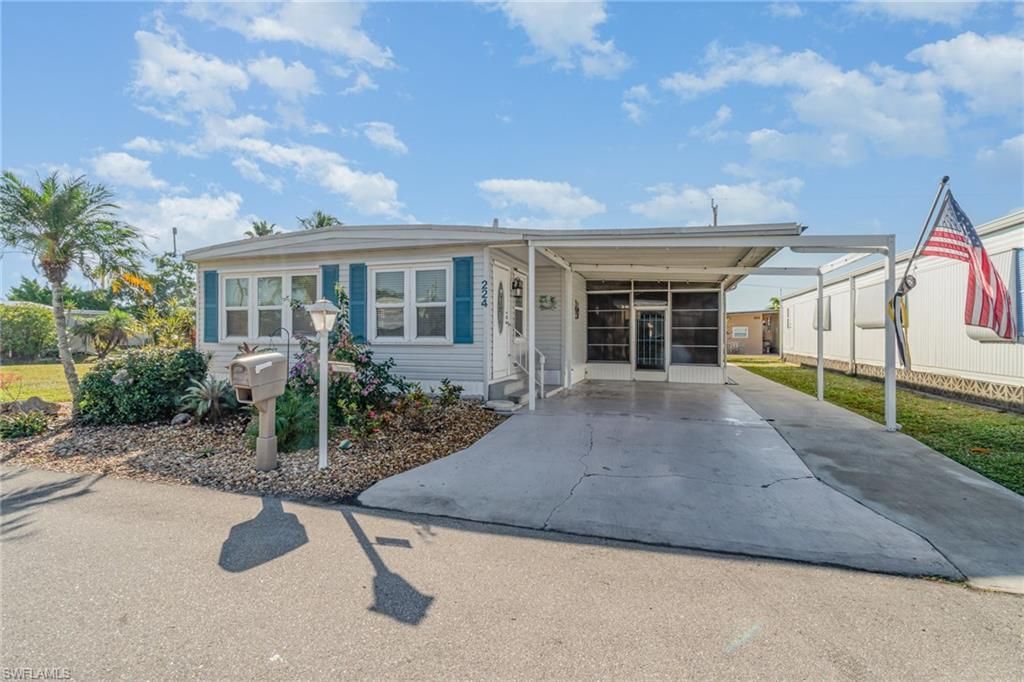 5508 Colonial Rd, North Fort Myers, FL 33917 Photo