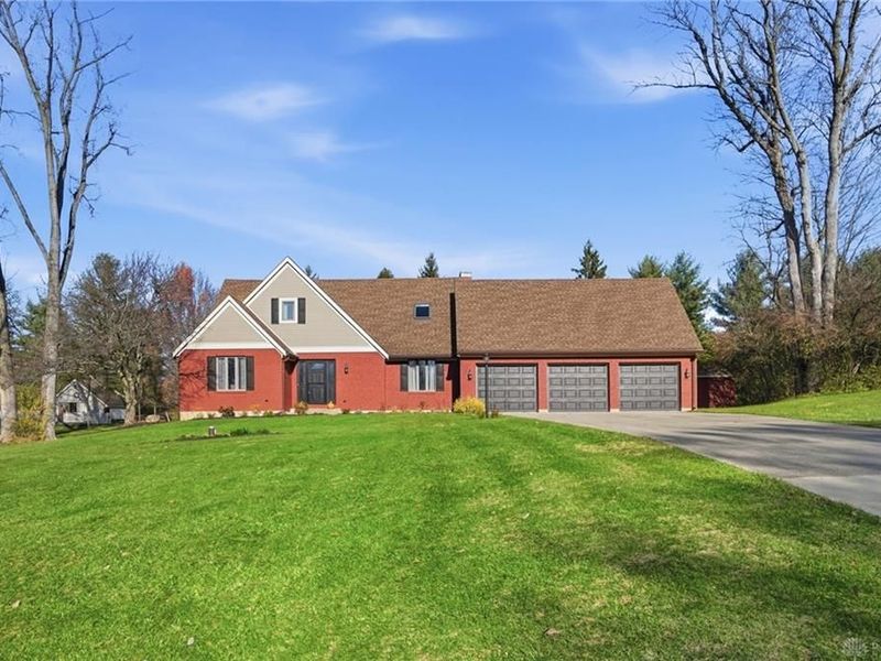 624 Aberfelda Drive, Springfield, OH 45504 Photo 9