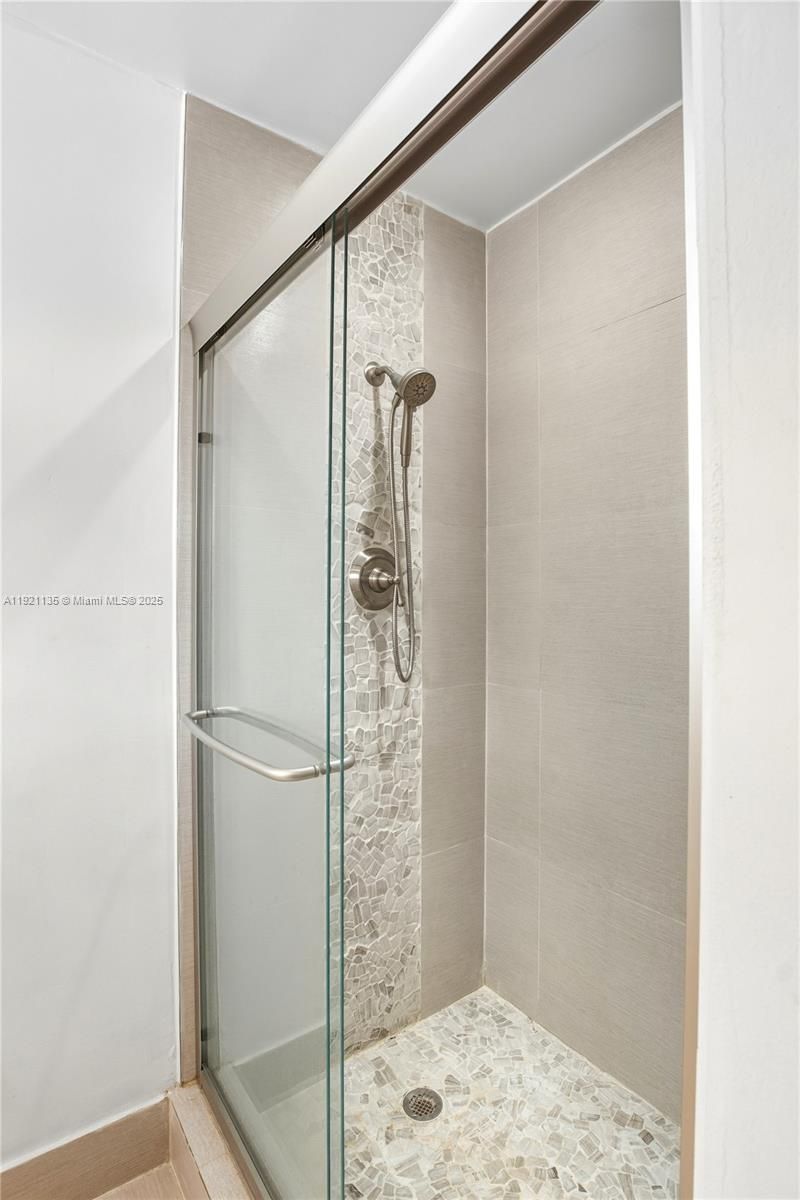 12545 Palm Rd, North Miami, FL 33181 Photo