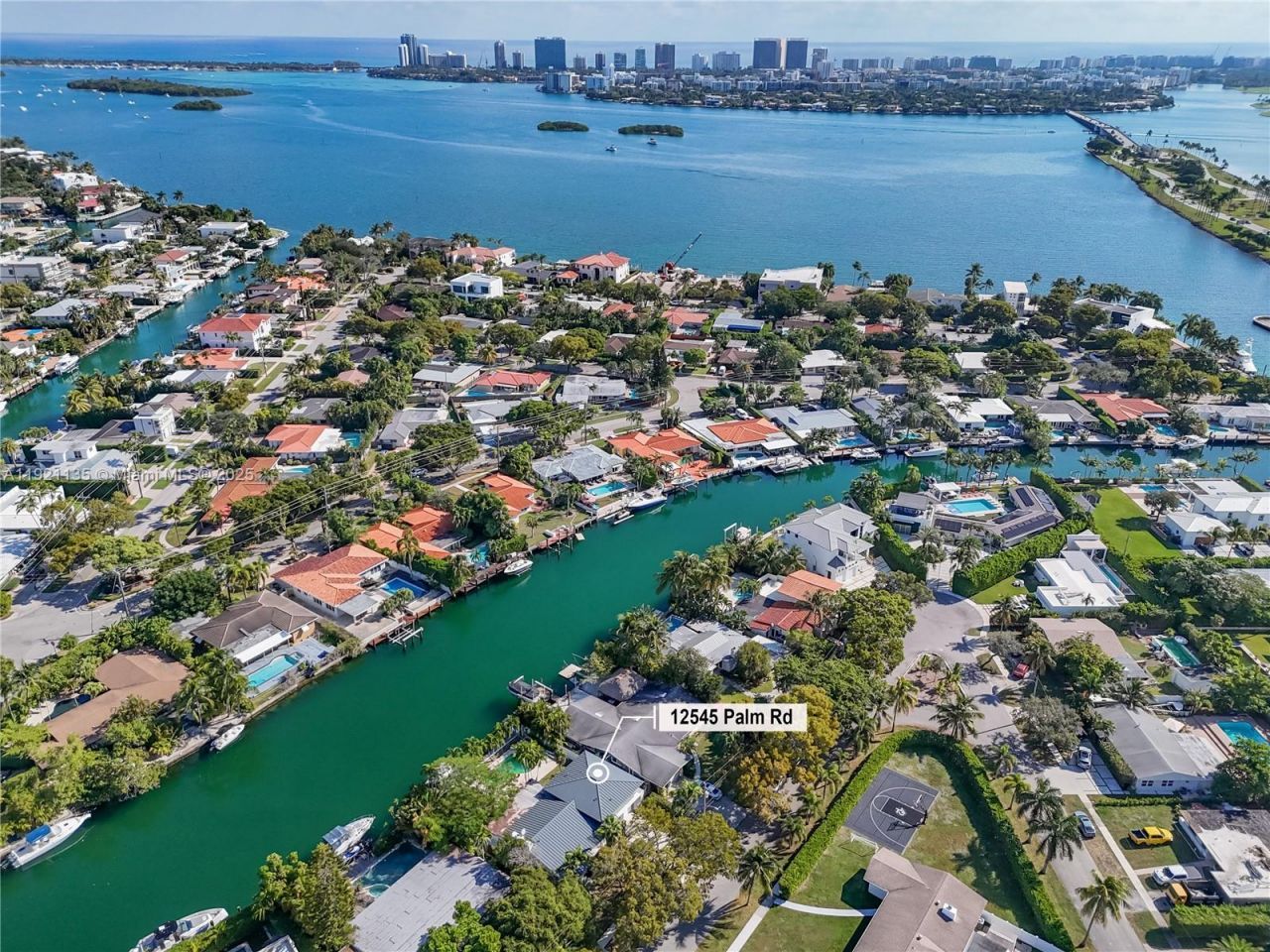 12545 Palm Rd, North Miami, FL 33181 Photo