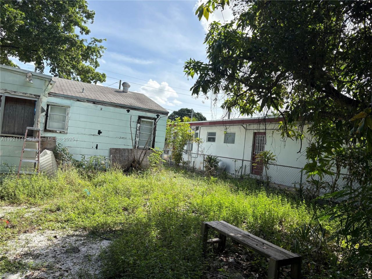 1229 NE 3rd Ave, Fort Lauderdale, FL 33304 Photo