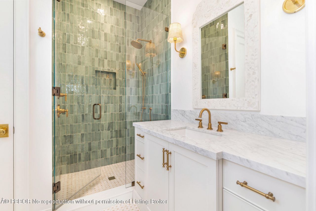 302 E Lakewood Road, West Palm Beach, FL 33405 Photo