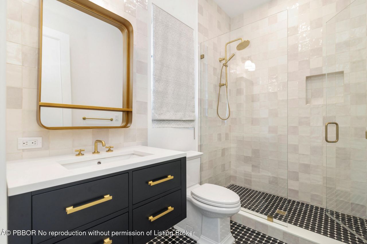 302 E Lakewood Road, West Palm Beach, FL 33405 Photo