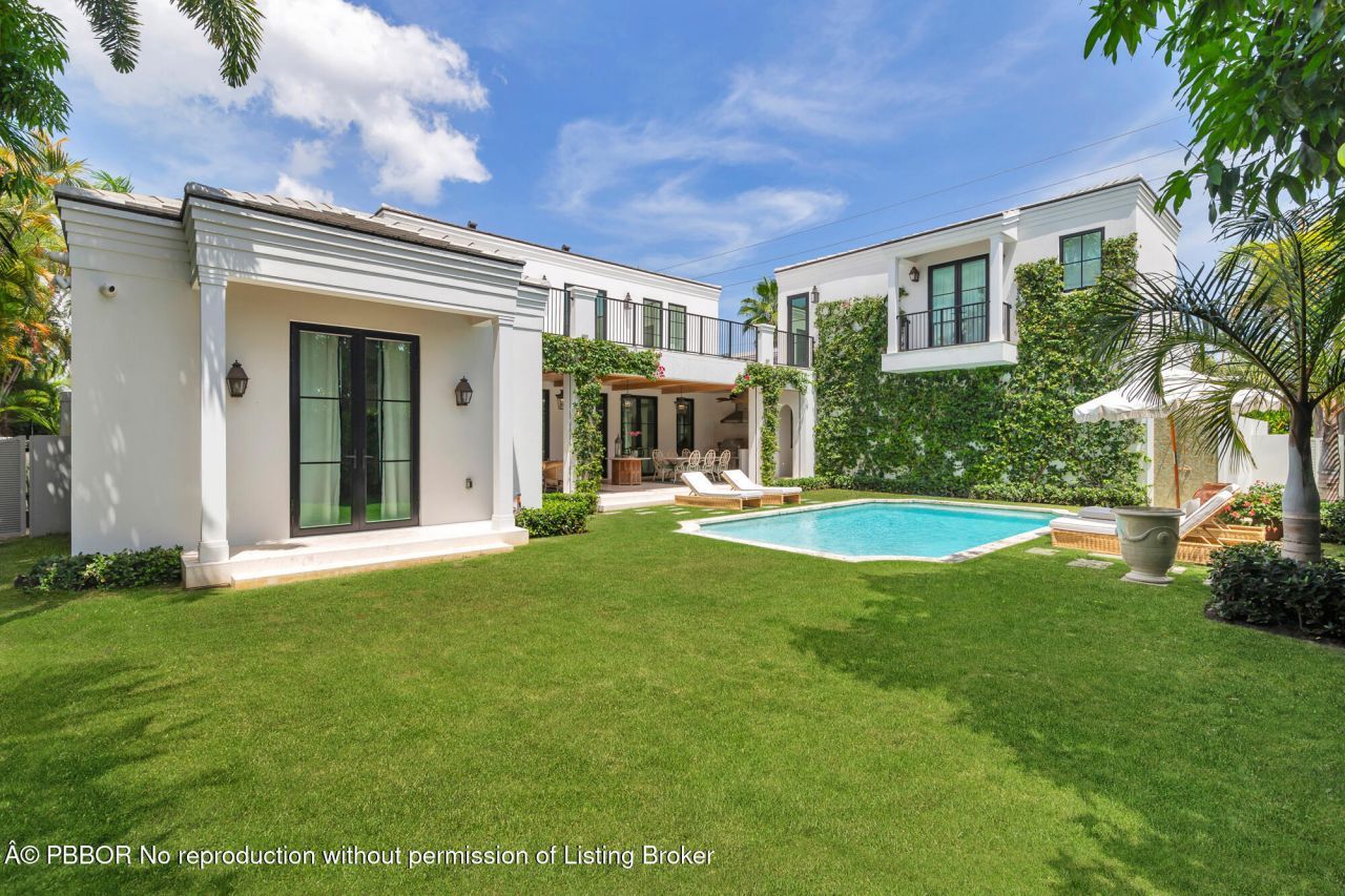 302 E Lakewood Road, West Palm Beach, FL 33405 Photo