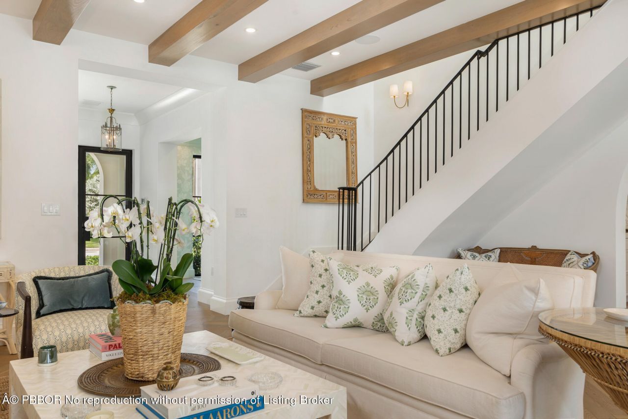 302 E Lakewood Road, West Palm Beach, FL 33405 Photo