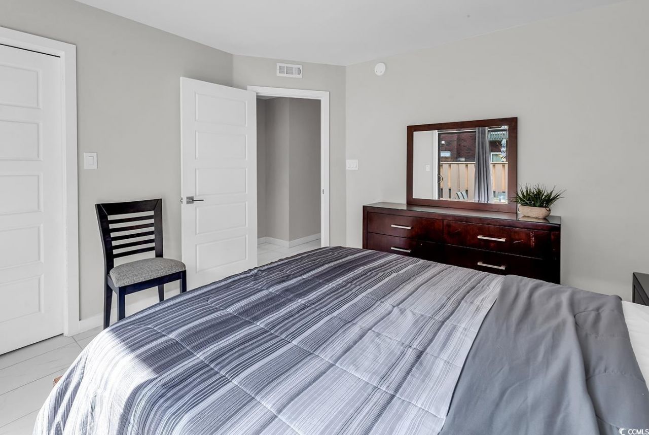 305 21st Ave. S Photo 13