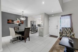 305 21st Ave. S photo 4