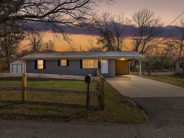 2801 Midfield Circle SE, Cleveland, TN 37323