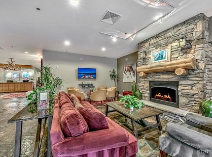 2100 N North Village Drive, Truckee, CA 96161 Photo