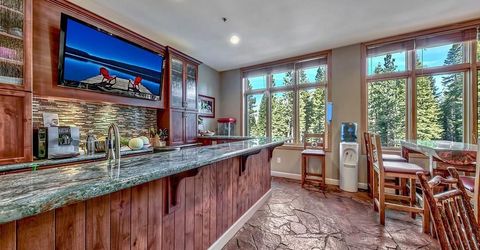 2100 N North Village Drive, Truckee, CA 96161 Photo