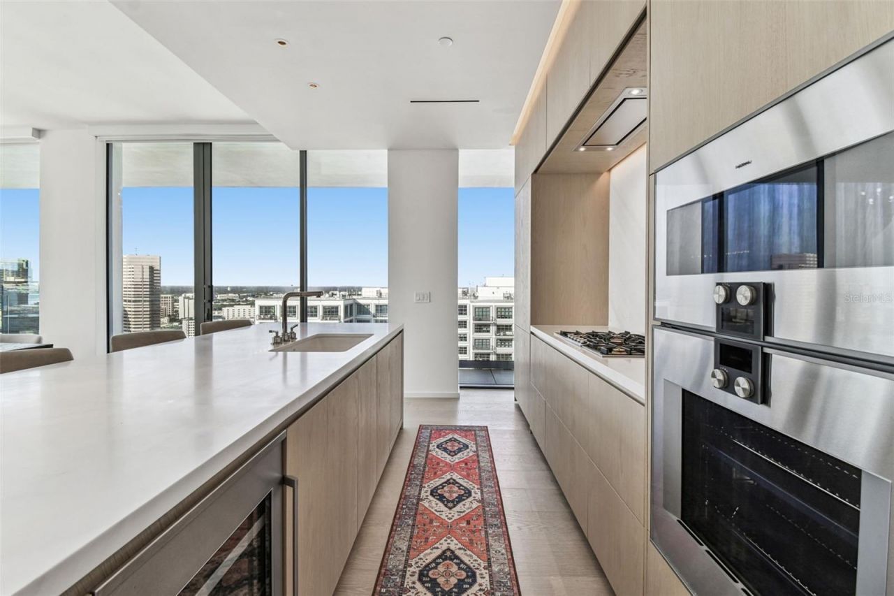 1000 Water Street, Unit 2202, Tampa, FL 33602 Photo