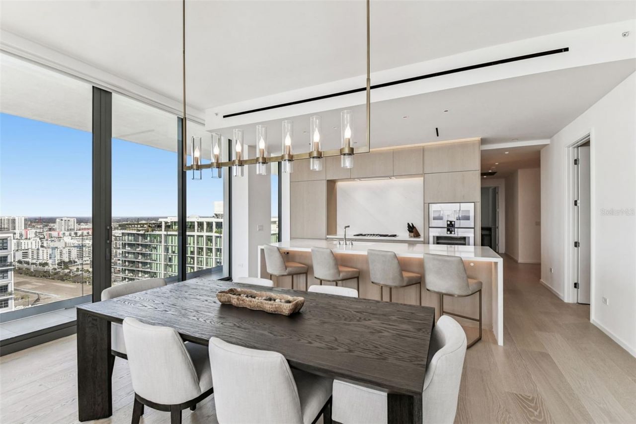 1000 Water Street, Unit 2202, Tampa, FL 33602 Photo