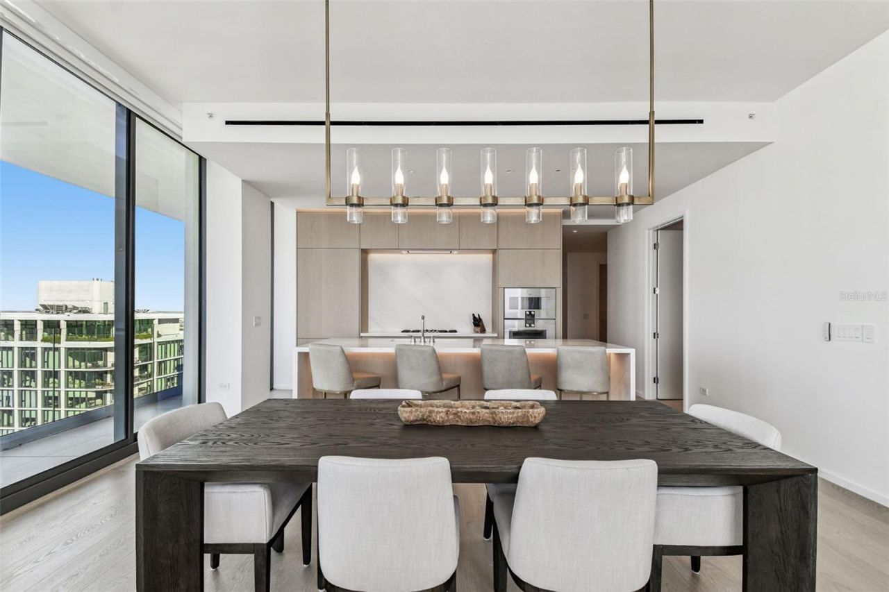 1000 Water Street, Unit 2202, Tampa, FL 33602 Photo