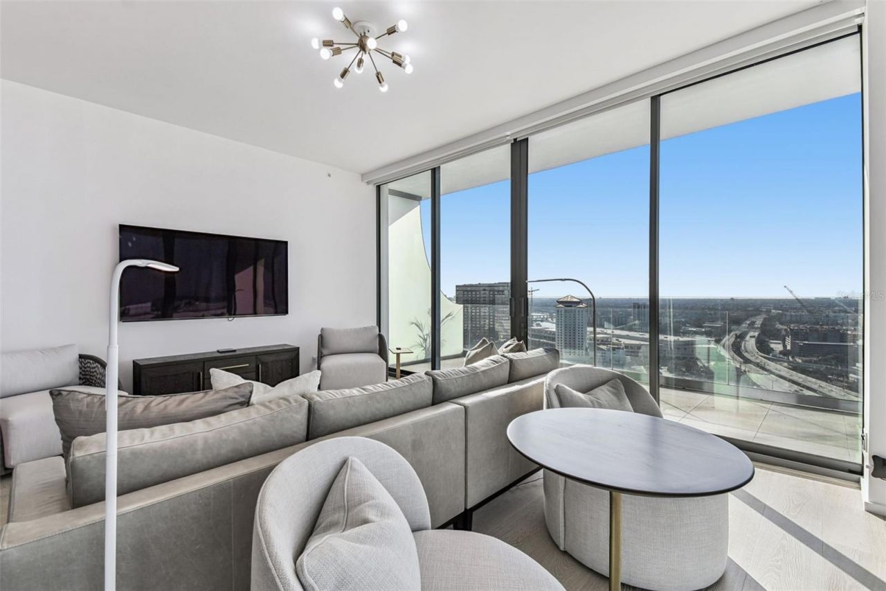 1000 Water Street, Unit 2202, Tampa, FL 33602 Photo