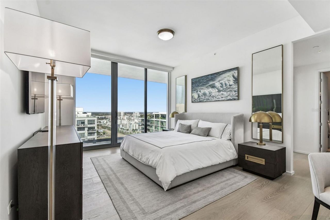 1000 Water Street, Unit 2202, Tampa, FL 33602 Photo