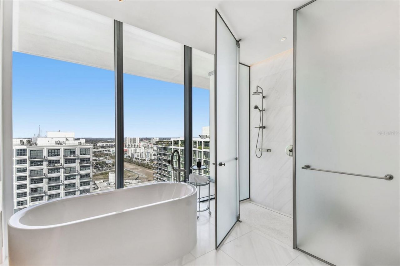1000 Water Street, Unit 2202, Tampa, FL 33602 Photo