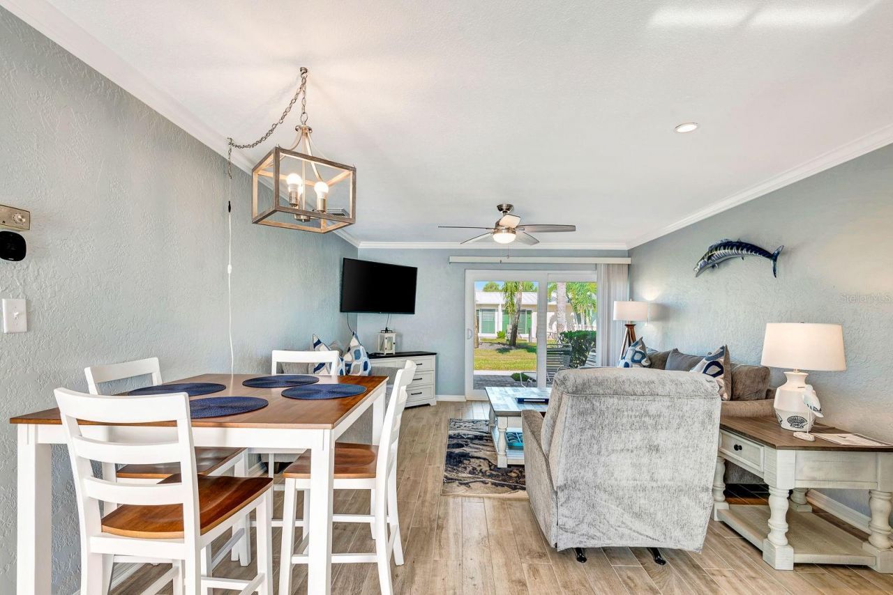 5830 Midnight Pass Road, Unit 61, Sarasota, FL 34242 Photo