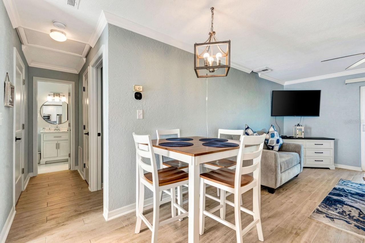 5830 Midnight Pass Road, Unit 61, Sarasota, FL 34242 Photo