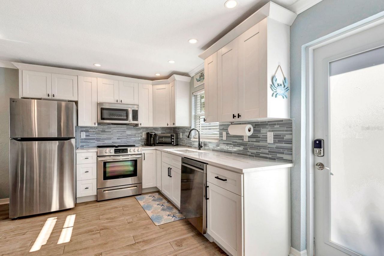 5830 Midnight Pass Road, Unit 61, Sarasota, FL 34242 Photo