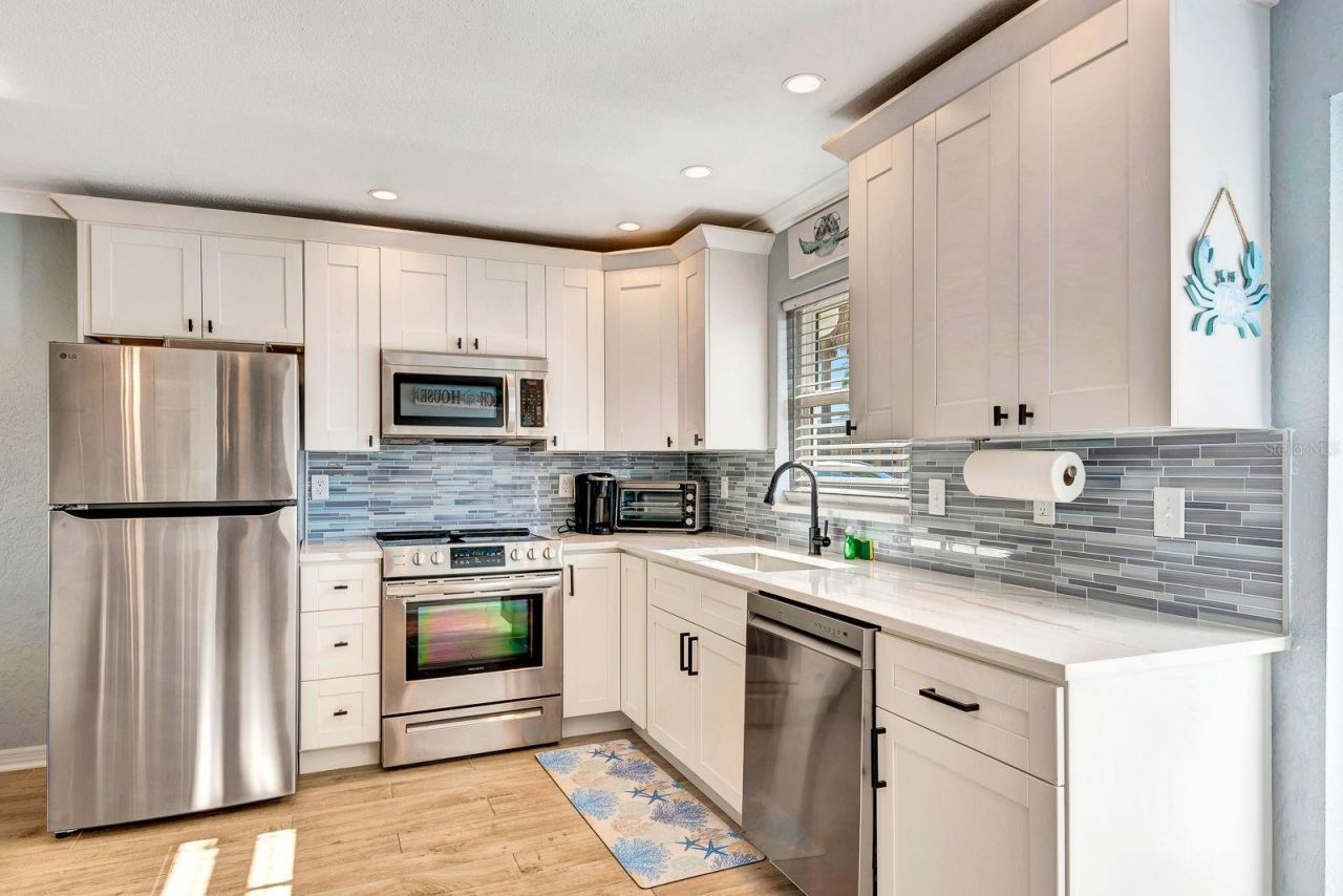5830 Midnight Pass Road, Unit 61, Sarasota, FL 34242 Photo