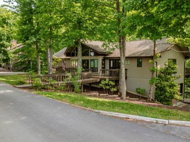 893 Lily Creek Lane, Jamestown, KY 42629