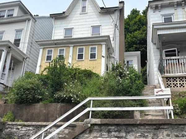 235 CHESTNUT STREET, ASHLAND, PA 17921