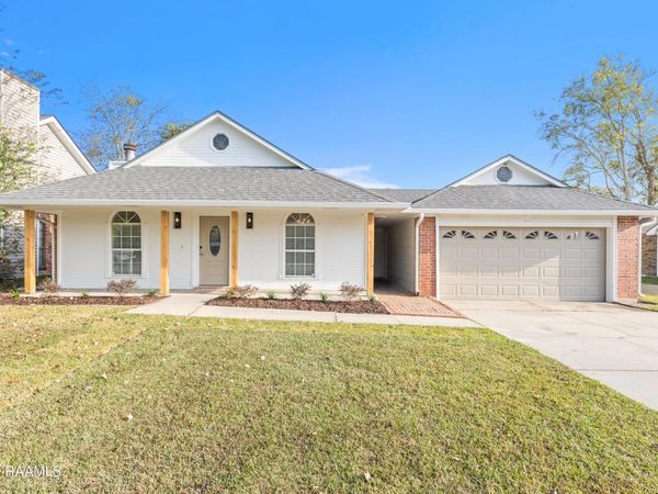 905 Rosedown Lane, Lafayette, LA 70503