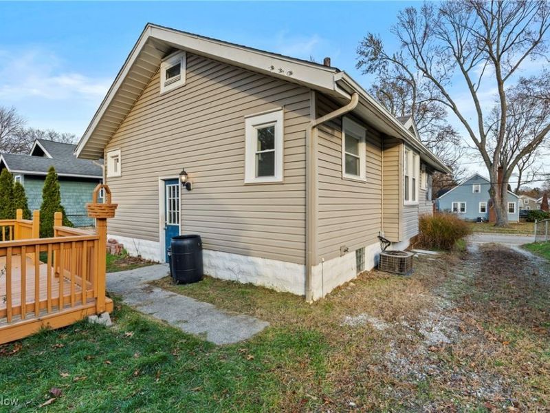 640 Plainfield Road, Akron, OH 44312 Photo 24