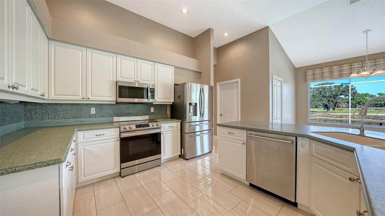 5531 Downham Meadows, Sarasota, FL 34235 Photo