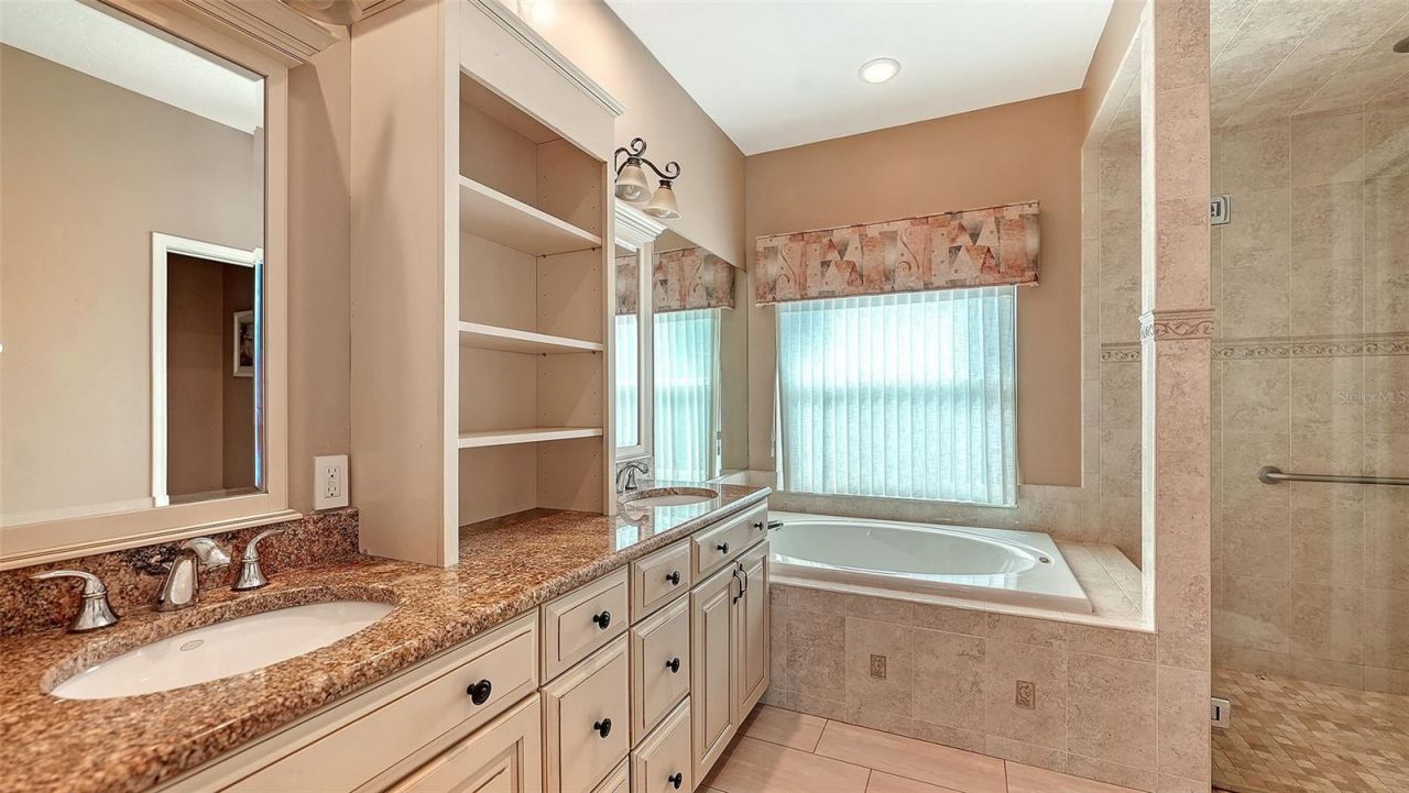 5531 Downham Meadows, Sarasota, FL 34235 Photo