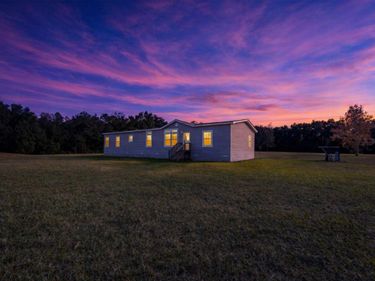 129 PERRY ROAD, HAWTHORNE, FL 32640