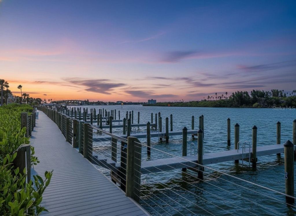 434 Bouchelle Drive, Unit 304, New Smyrna Beach, FL 32169 Photo